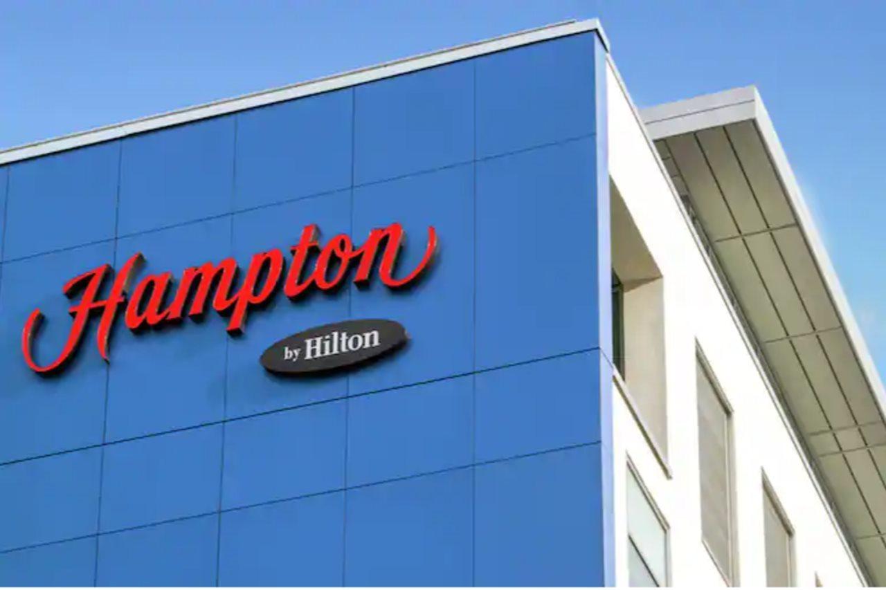 Готель Hampton By Hilton London Ealing Екстер'єр фото